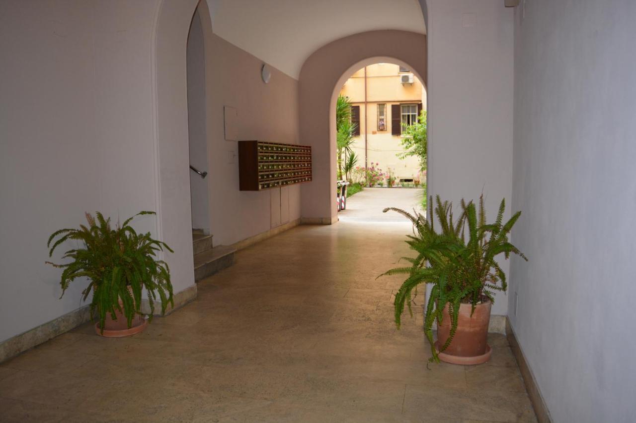 Rome Lucia Apartment ภายนอก รูปภาพ