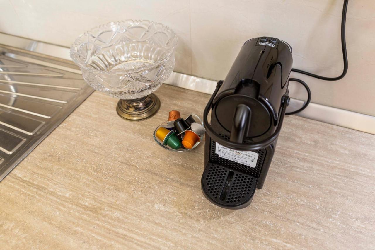 Rome Lucia Apartment ภายนอก รูปภาพ