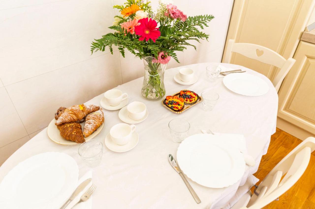 Rome Lucia Apartment ภายนอก รูปภาพ