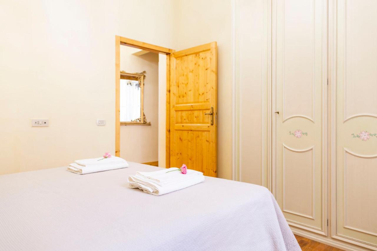 Rome Lucia Apartment ภายนอก รูปภาพ